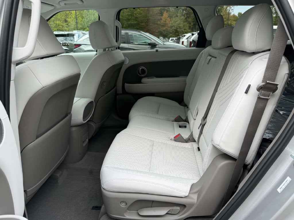 2027 Hyundai PALISADE SEL 8 Passenger