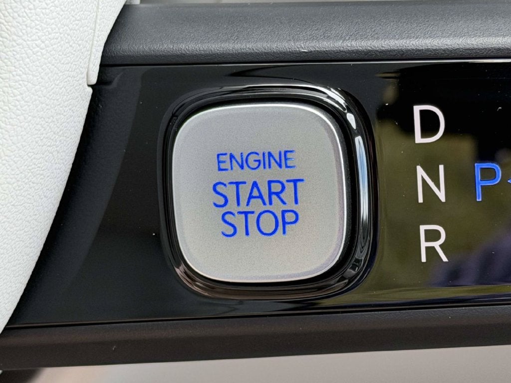 2027 Hyundai PALISADE SEL 8 Passenger