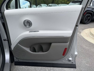 2027 Hyundai PALISADE SEL 8 Passenger