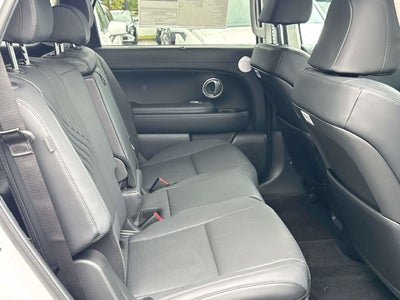 2027 Hyundai PALISADE HYBRID SEL 8 Passenger