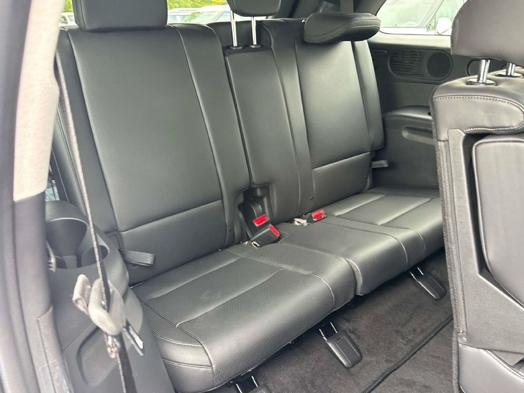 2027 Hyundai PALISADE HYBRID SEL 8 Passenger
