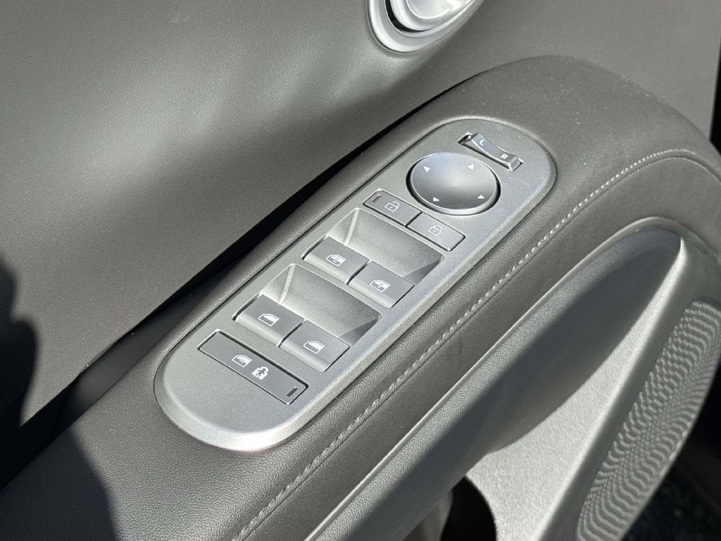 2027 Hyundai PALISADE HYBRID SEL 7 Passenger