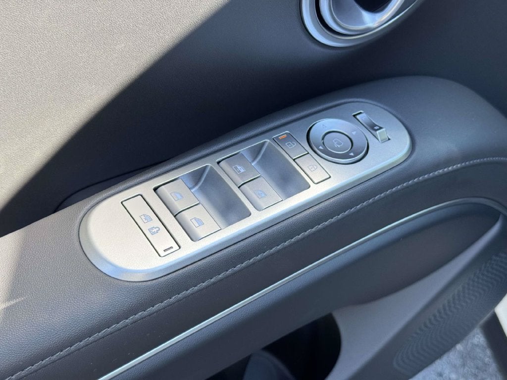 2027 Hyundai PALISADE SEL 7 Passenger