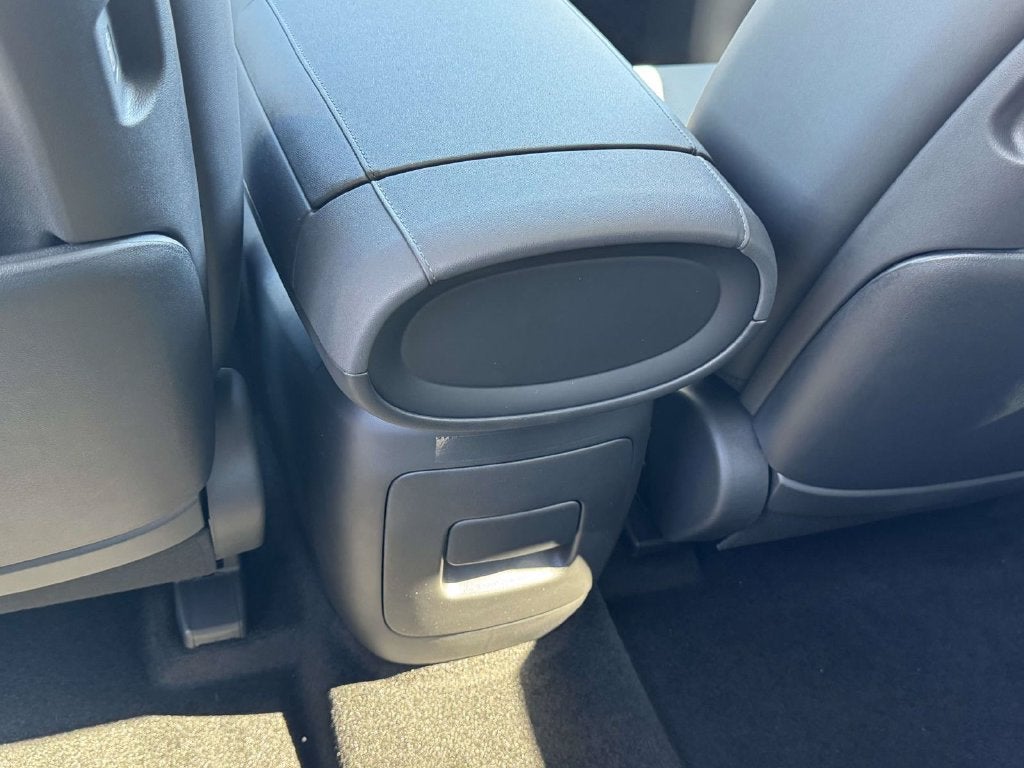 2027 Hyundai PALISADE SEL 7 Passenger