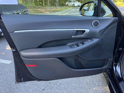 2027 Hyundai SONATA HYBRID SEL