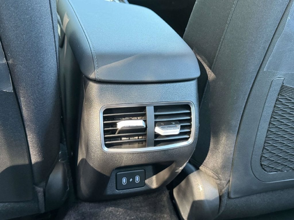 2027 Hyundai SONATA HYBRID SEL