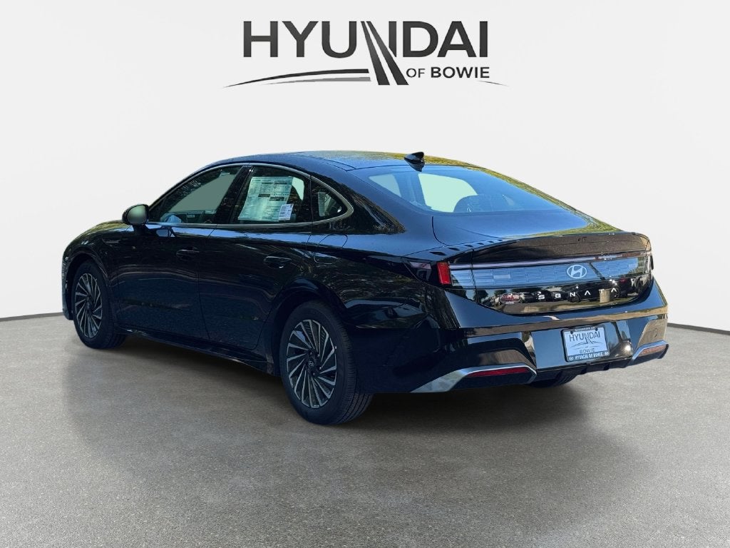2027 Hyundai SONATA HYBRID SEL