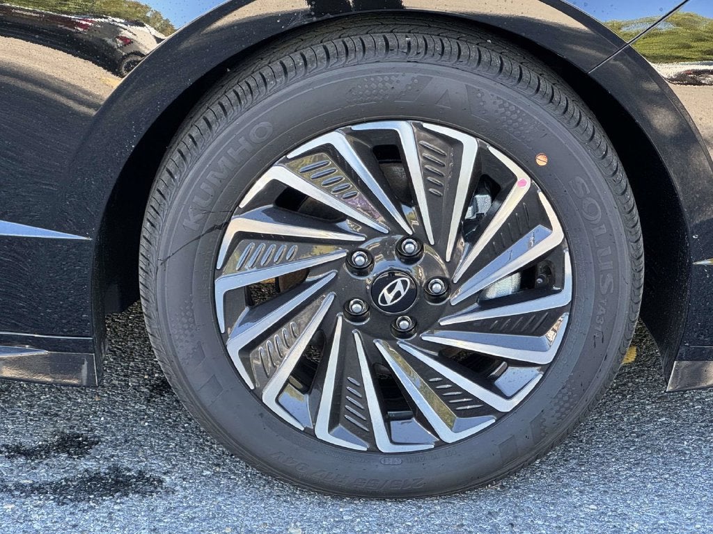 2027 Hyundai SONATA HYBRID SEL