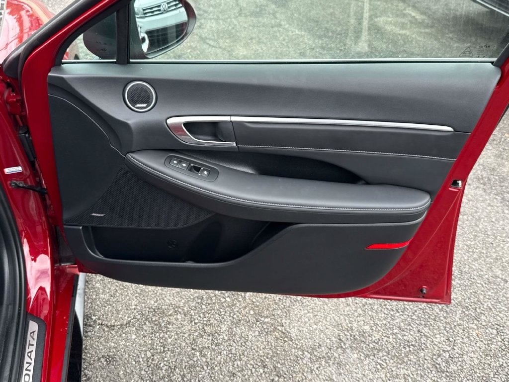 2023 Hyundai SONATA HYBRID Limited