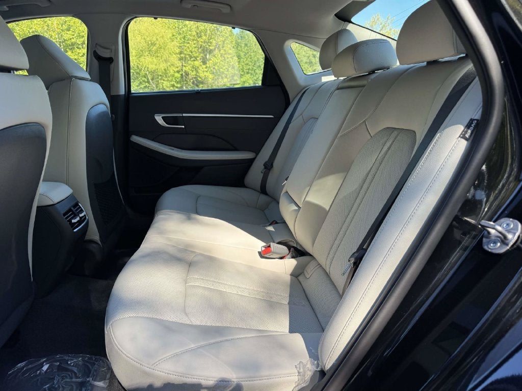 2027 Hyundai SONATA HYBRID Limited