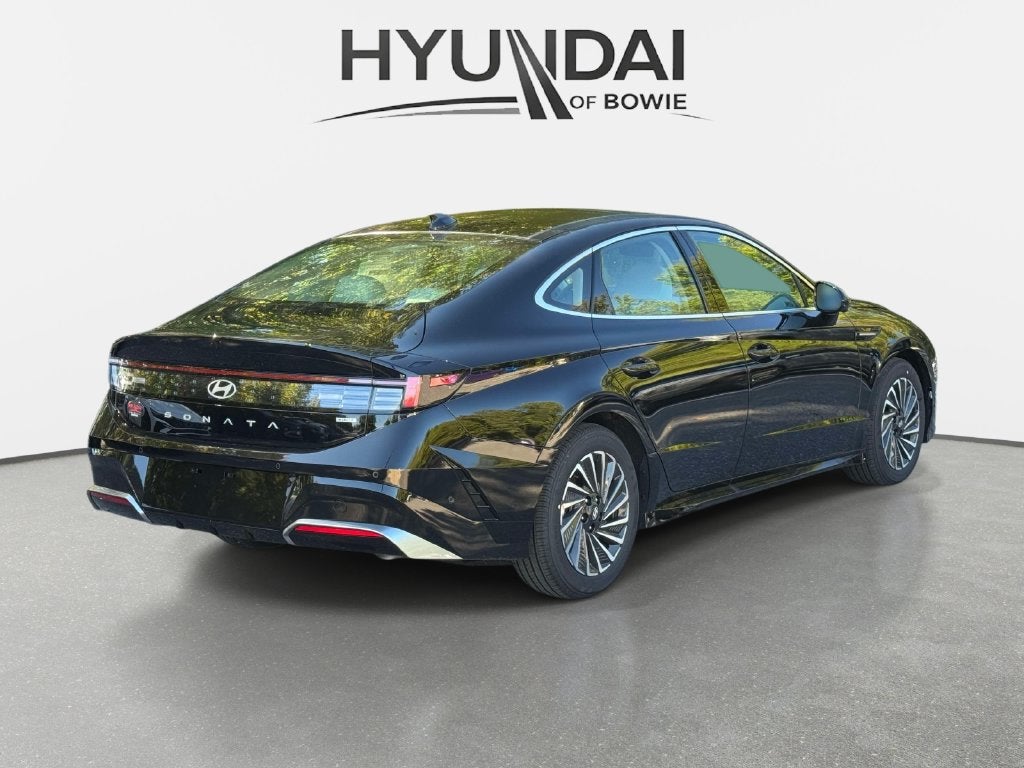 2027 Hyundai SONATA HYBRID Limited
