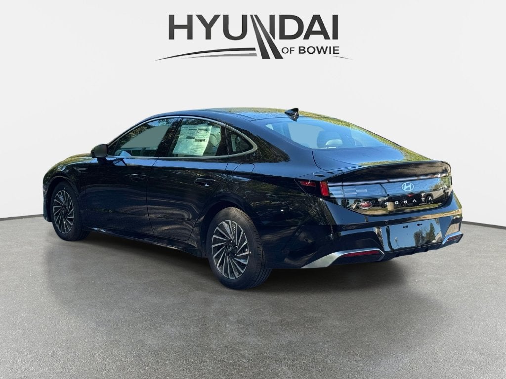 2027 Hyundai SONATA HYBRID Limited