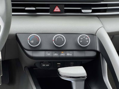 2026 Hyundai ELANTRA SE