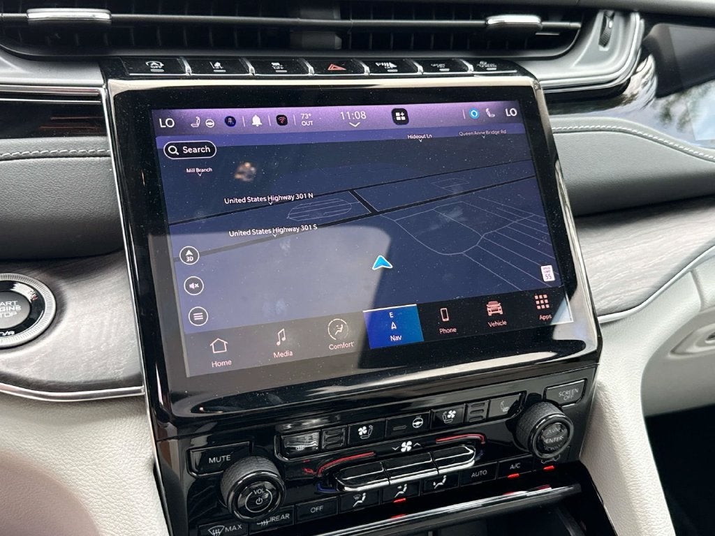 2023 Jeep Grand Cherokee Overland 4x2