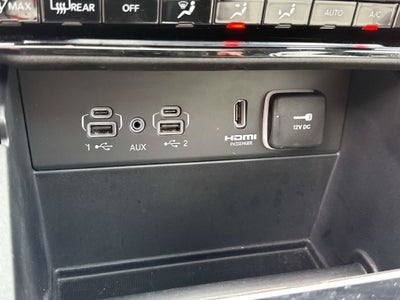 2023 Jeep Grand Cherokee Overland 4x2