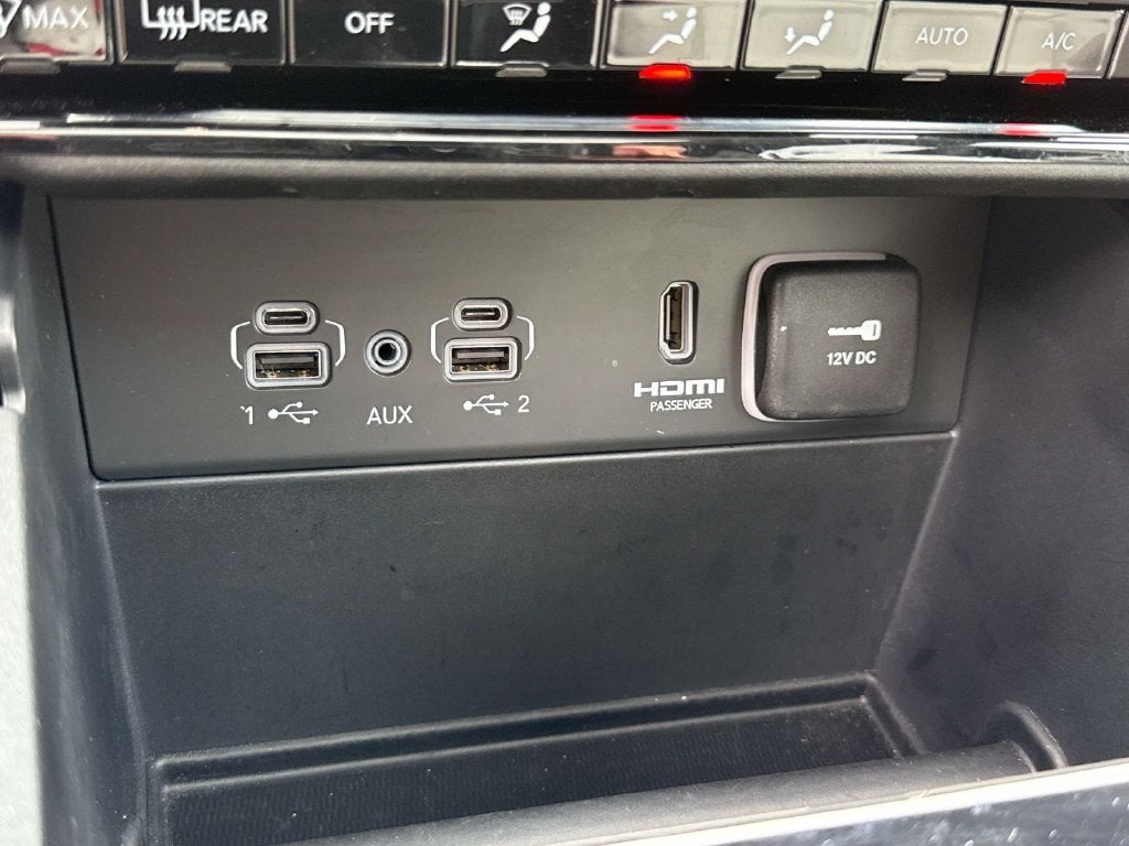 2023 Jeep Grand Cherokee Overland 4x2