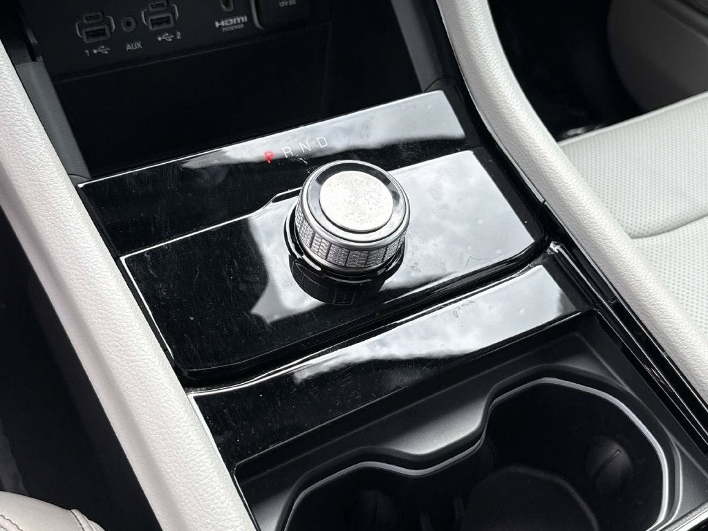 2023 Jeep Grand Cherokee Overland 4x2