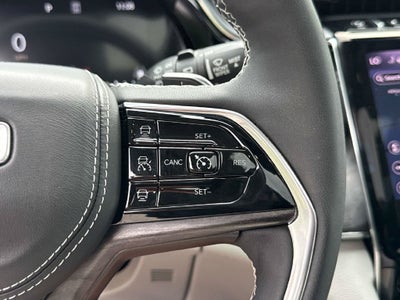 2023 Jeep Grand Cherokee Overland 4x2