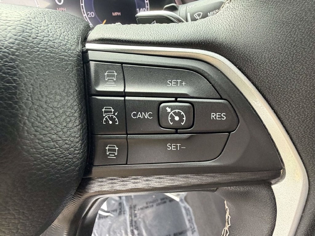 2024 Jeep Grand Cherokee L Altitude X 4x4