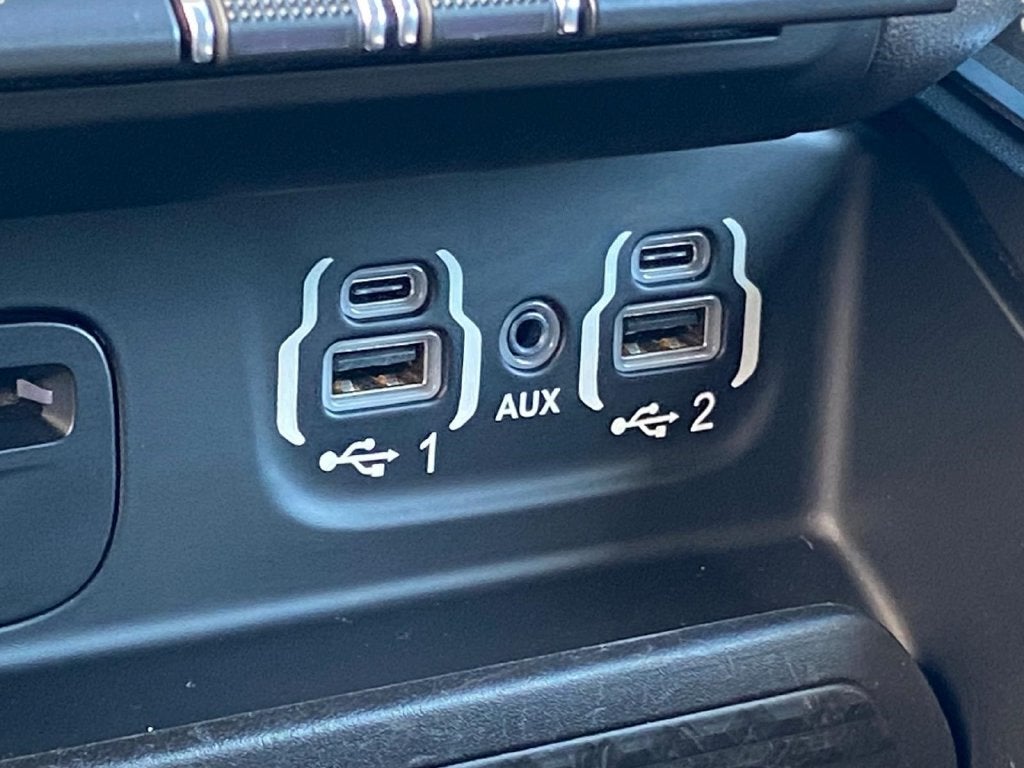 2019 RAM 1500 Big Horn/Lone Star Crew Cab 4x4 5'7' Box