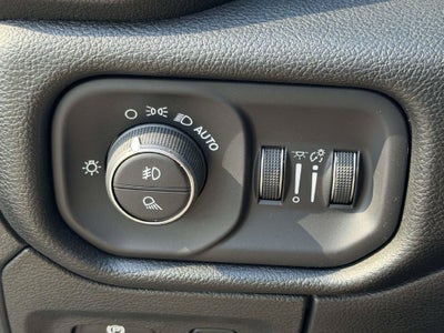 2026 RAM 1500 Laramie Crew Cab 4x4 5'7' Box