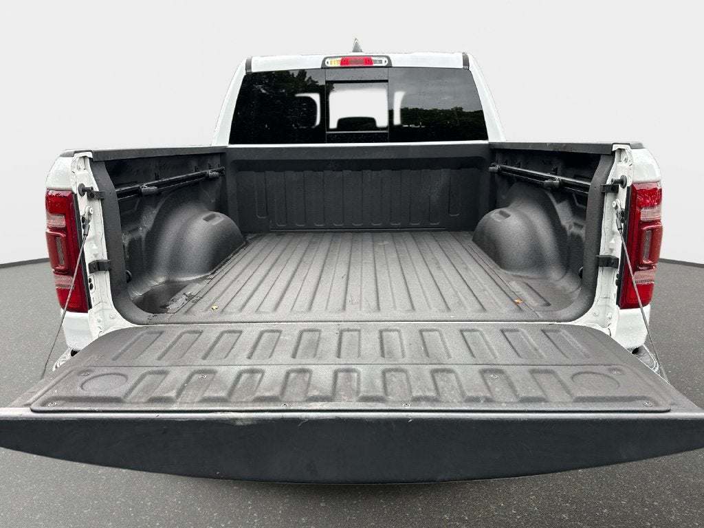 2019 RAM 1500 Laramie Crew Cab 4x4 5'7' Box