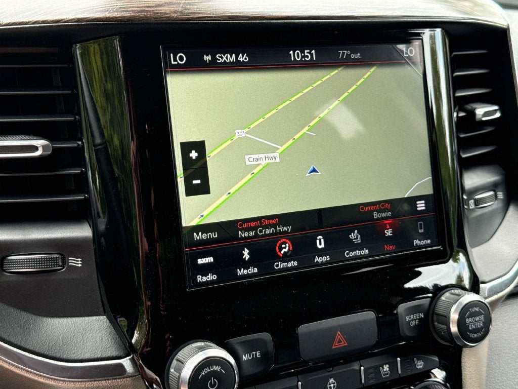 2019 RAM 1500 Laramie Crew Cab 4x4 5'7' Box