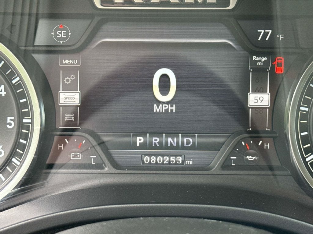 2019 RAM 1500 Laramie Crew Cab 4x4 5'7' Box