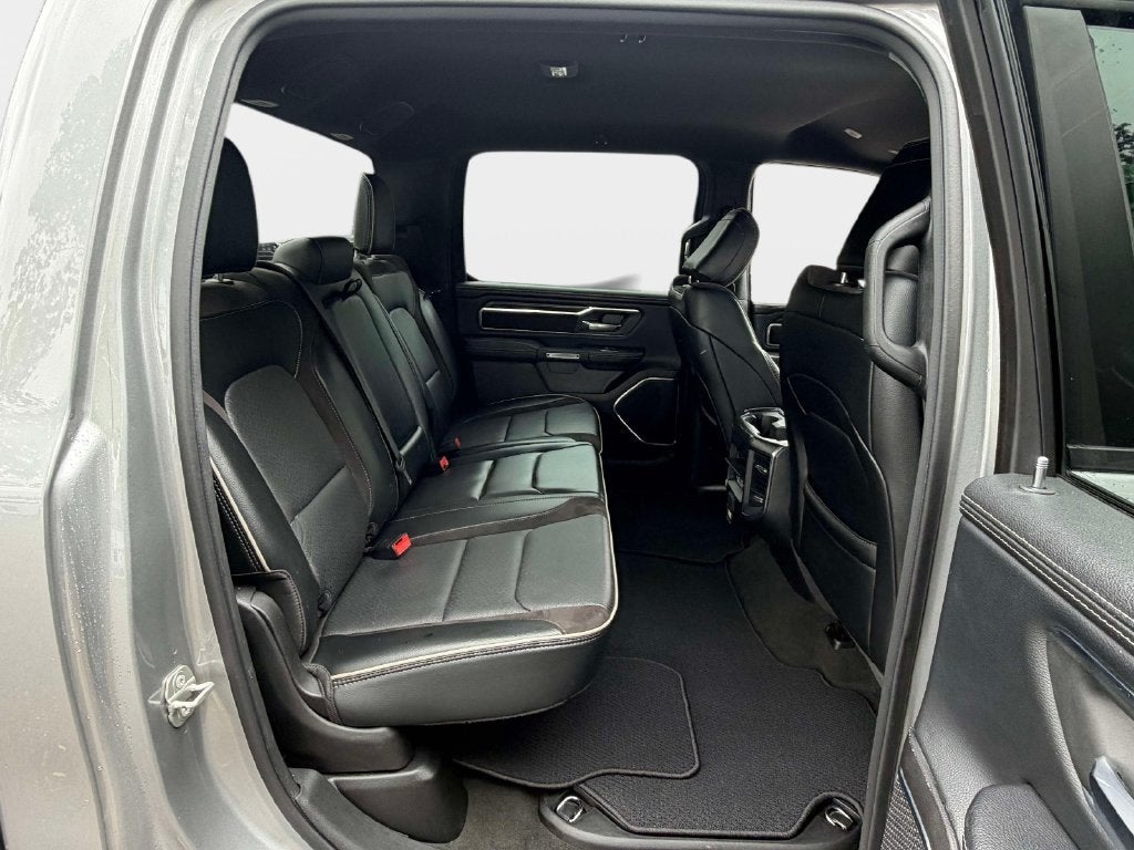 2024 RAM 1500 Laramie Crew Cab 4x4 5'7' Box