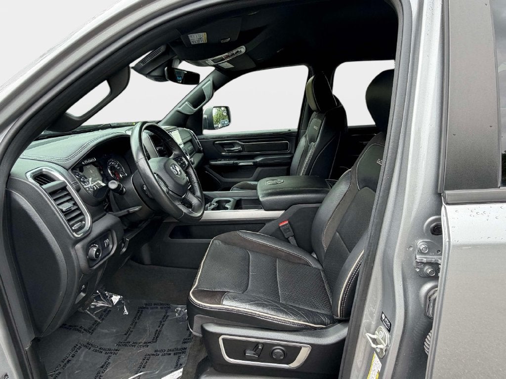 2024 RAM 1500 Laramie Crew Cab 4x4 5'7' Box