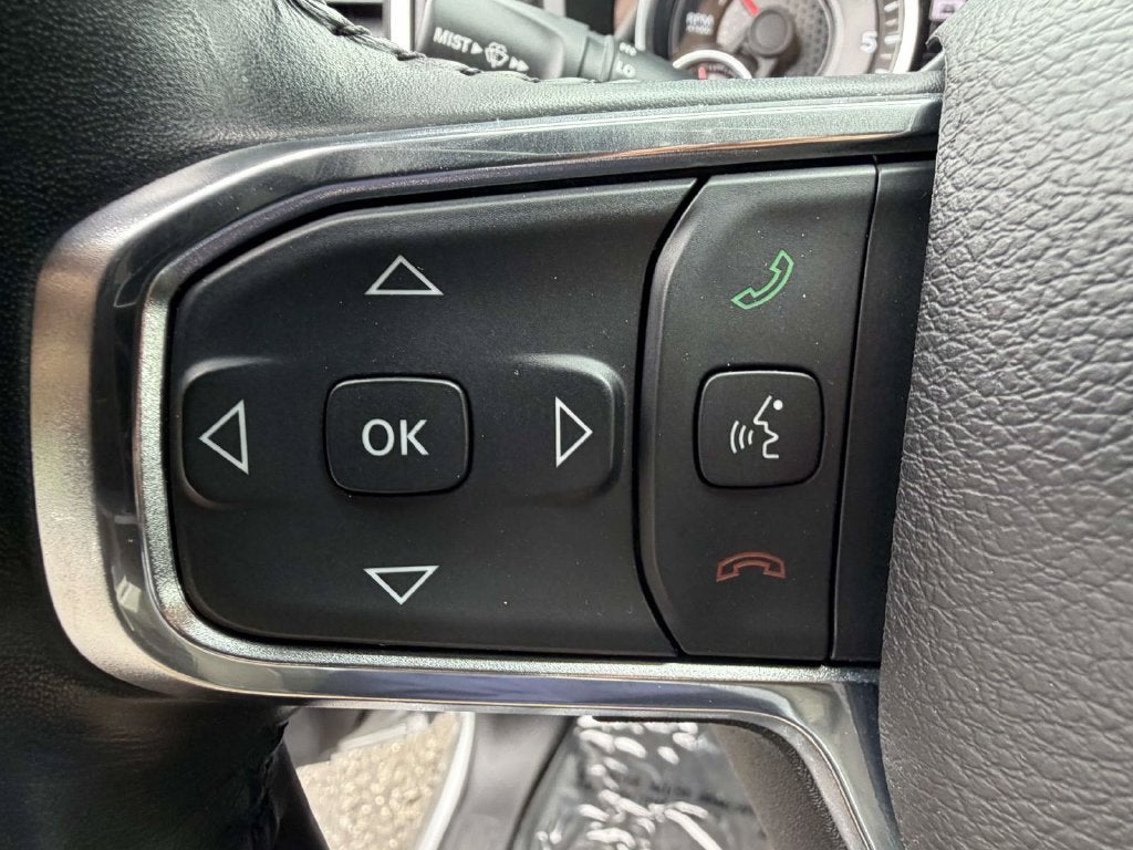 2024 RAM 1500 Laramie Crew Cab 4x4 5'7' Box