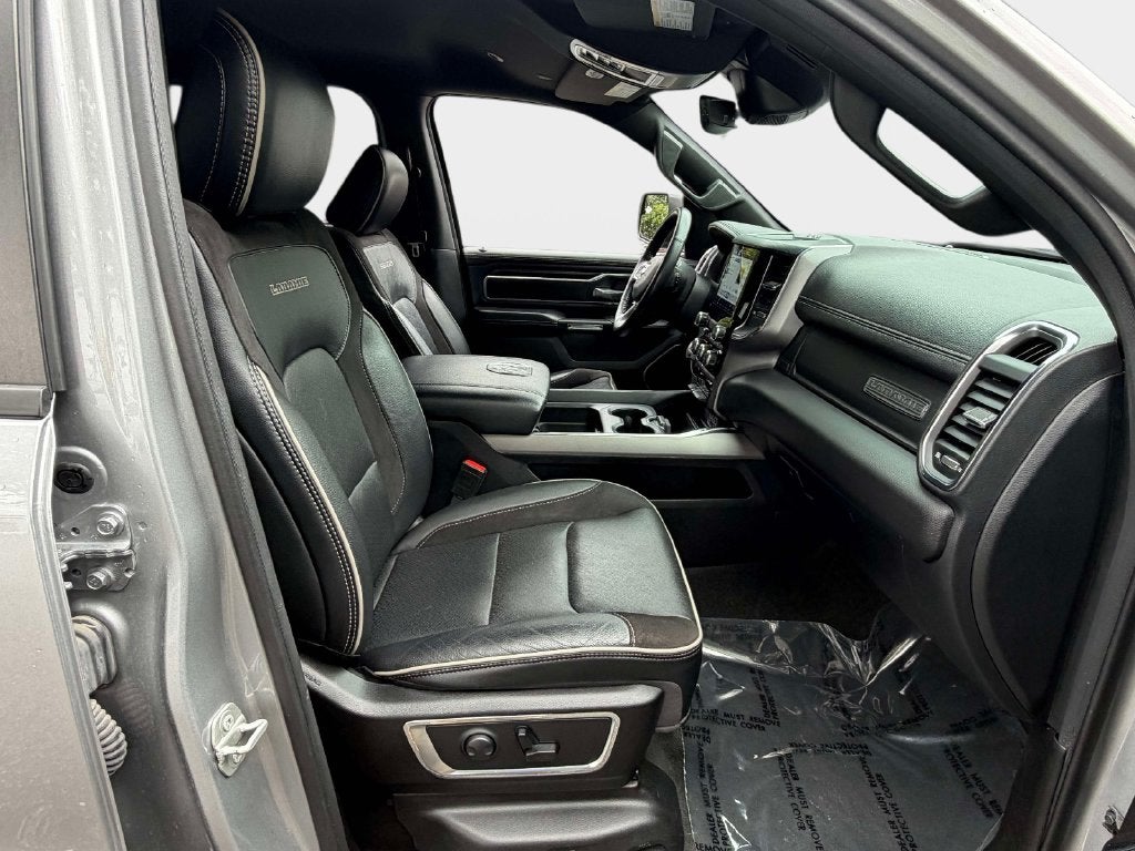 2024 RAM 1500 Laramie Crew Cab 4x4 5'7' Box