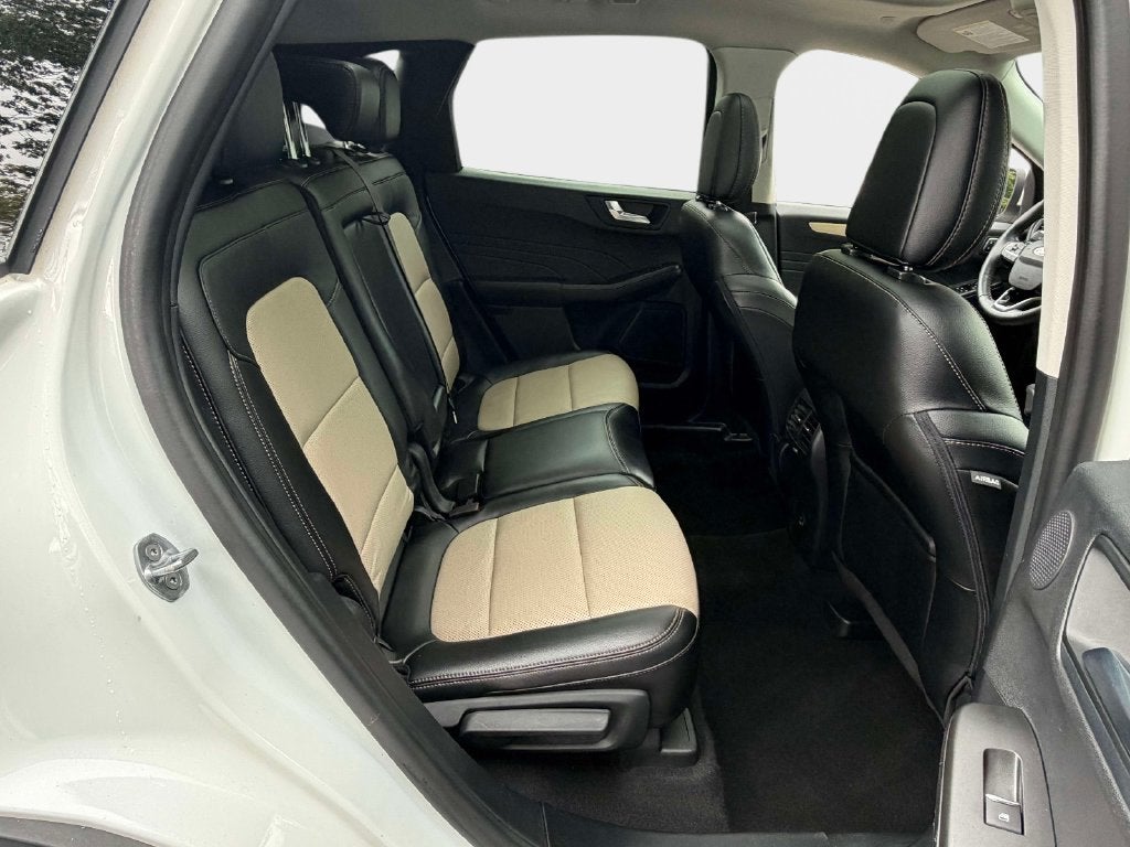 2021 Ford Escape Titanium Hybrid