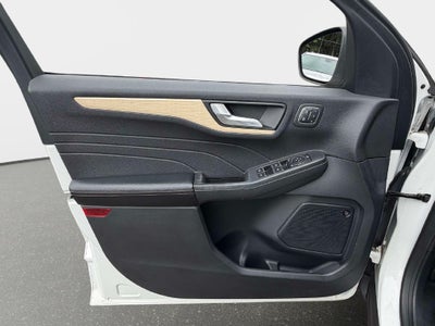 2021 Ford Escape Titanium Hybrid