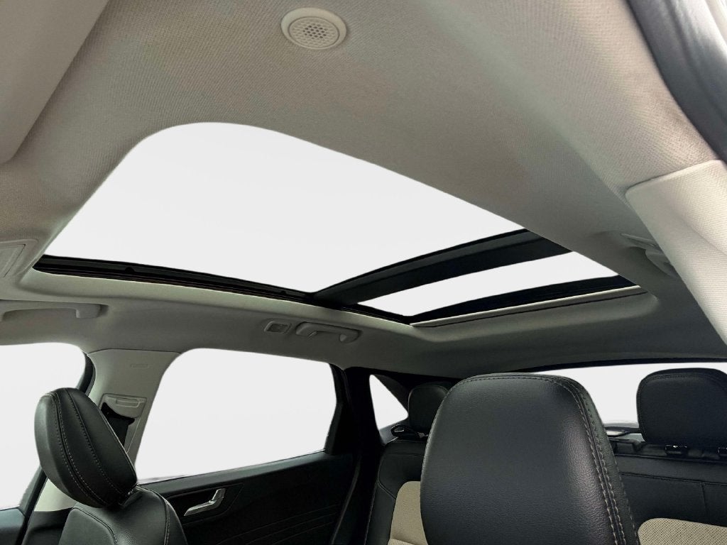 2021 Ford Escape Titanium Hybrid