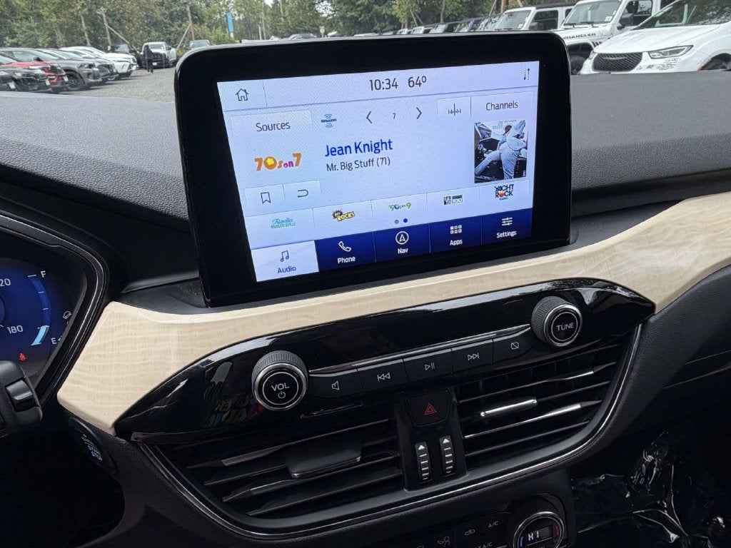 2021 Ford Escape Titanium Hybrid