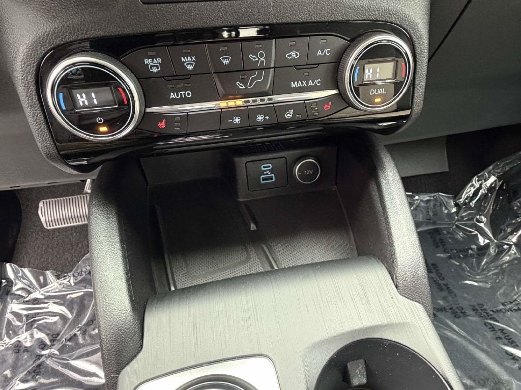 2021 Ford Escape Titanium Hybrid