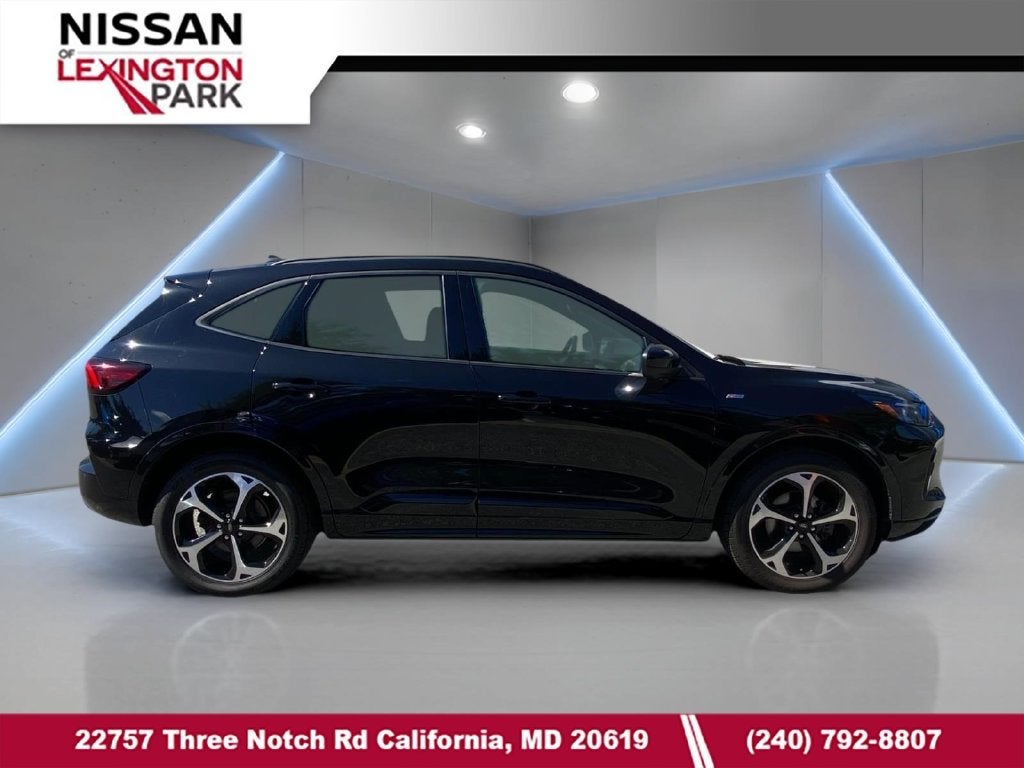 2023 Ford Escape Hybrid ST-Line Elite