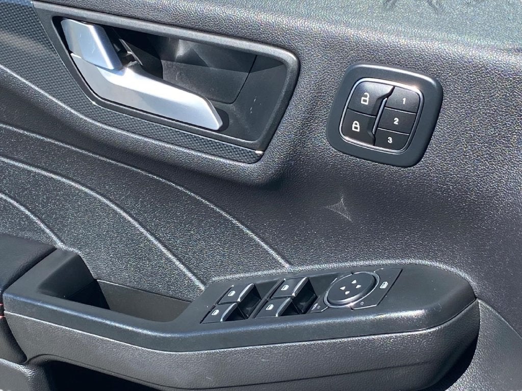 2023 Ford Escape Hybrid ST-Line Elite