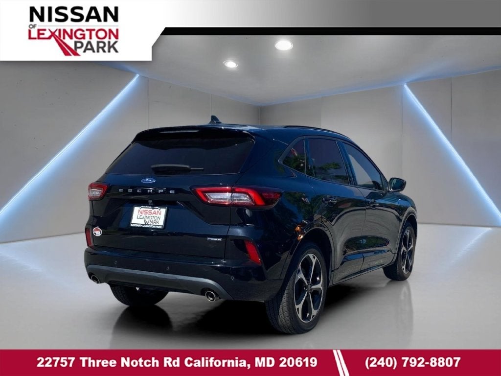 2023 Ford Escape Hybrid ST-Line Elite