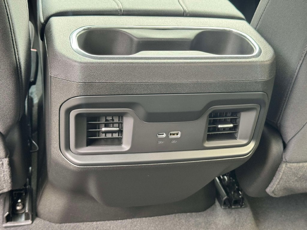2024 Chevrolet Silverado 1500 4WD Crew Cab Short Bed RST