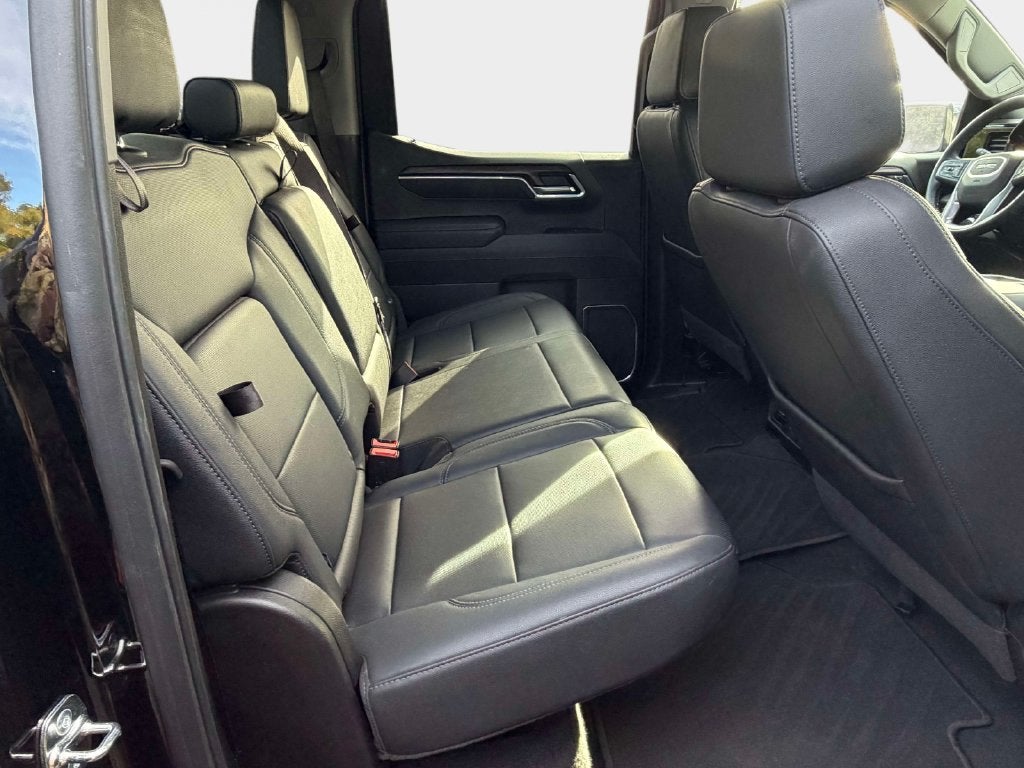 2025 GMC Sierra 1500 4WD Crew Cab Short Box SLT