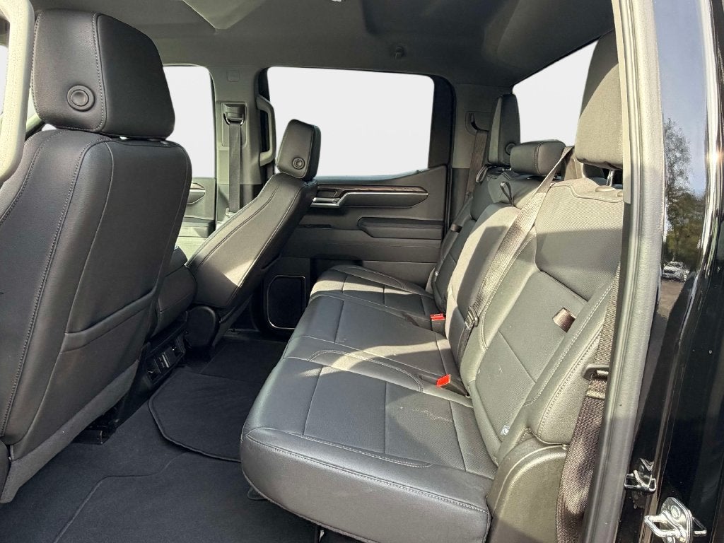 2025 GMC Sierra 1500 4WD Crew Cab Short Box SLT
