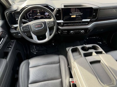 2025 GMC Sierra 1500 4WD Crew Cab Short Box SLT