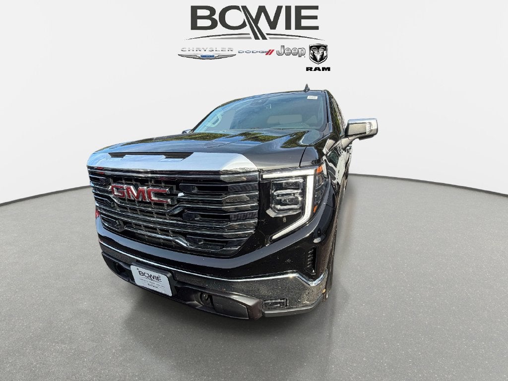 2025 GMC Sierra 1500 4WD Crew Cab Short Box SLT