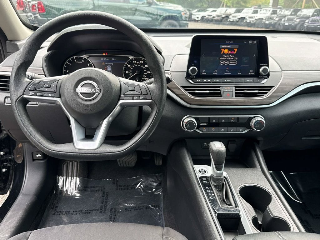 2025 Nissan Altima SV FWD
