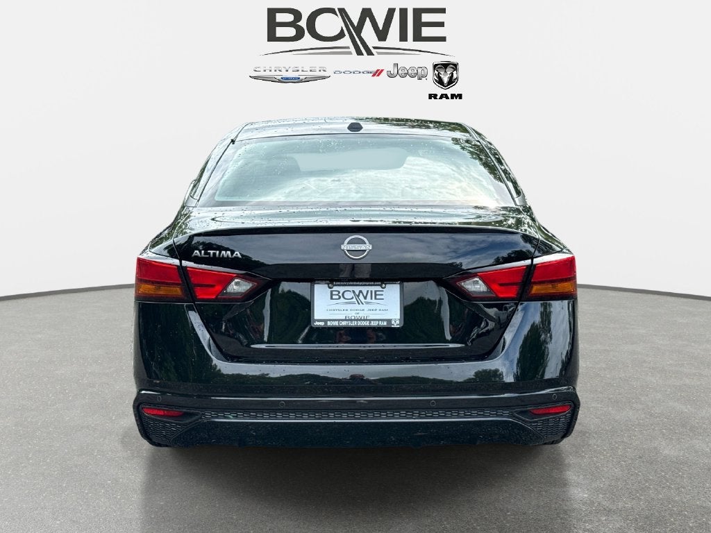2025 Nissan Altima SV FWD