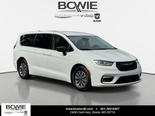 2024 Chrysler Pacifica Hybrid Select