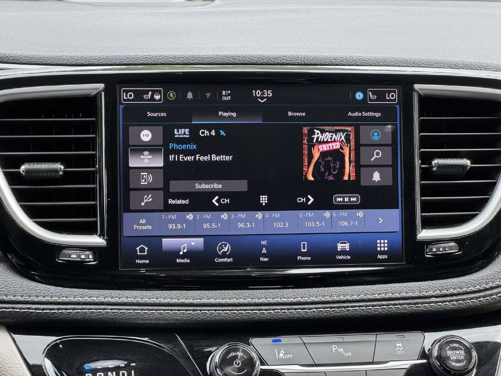 2024 Chrysler Pacifica Hybrid Select