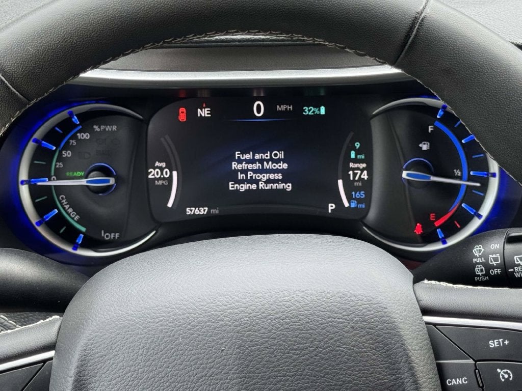 2024 Chrysler Pacifica Hybrid Select